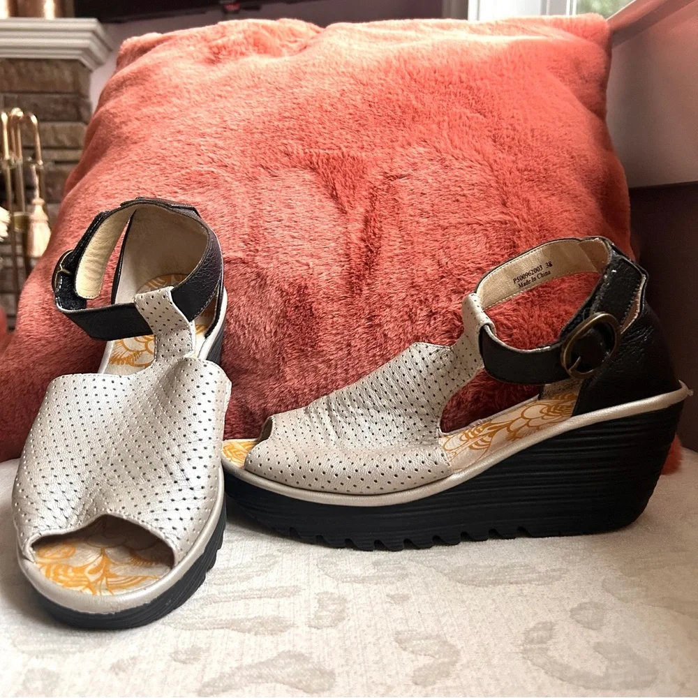 Fly London Yall Silver/Black Leather Ankle Strap Wedge Sandal Size 38, 7.5